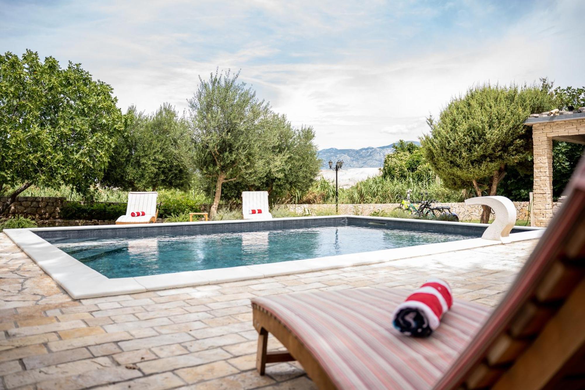 Villa Pag Dubrava Relax With Pool Bosana Exteriör bild